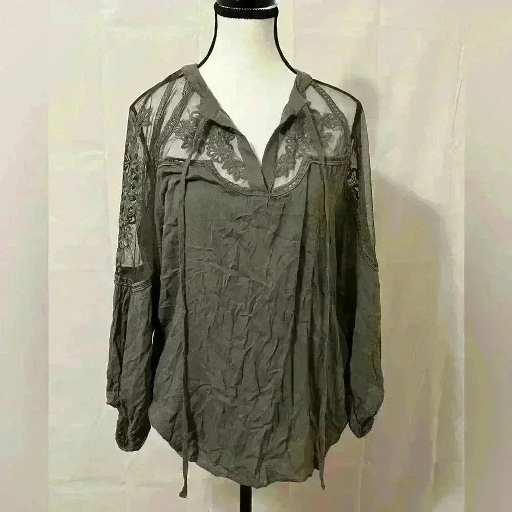 Women's And the Why Green‎ Blouse with Sheer Floral Detail - Size S